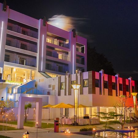מאהאג'נגה Baobab Tree Hotel & Spa מראה חיצוני תמונה