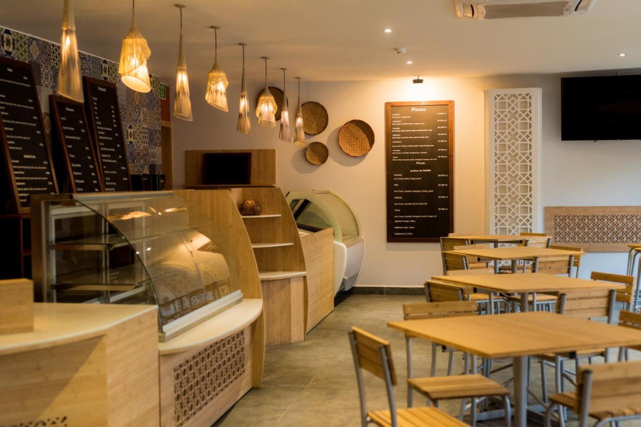 מאהאג'נגה Baobab Tree Hotel & Spa מראה חיצוני תמונה
