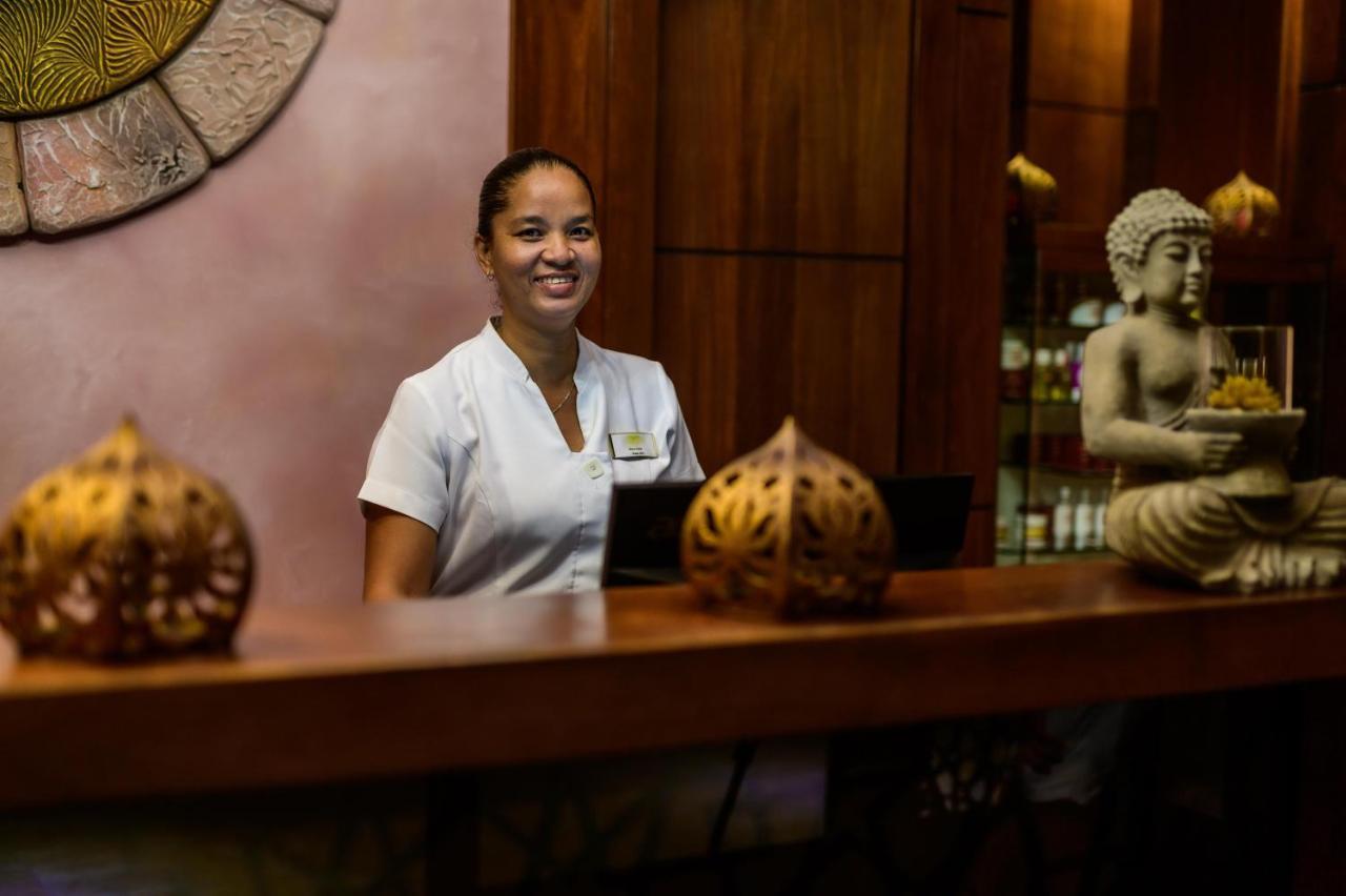 מאהאג'נגה Baobab Tree Hotel & Spa מראה חיצוני תמונה