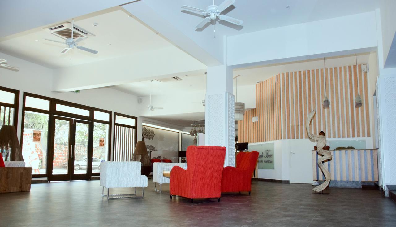 מאהאג'נגה Baobab Tree Hotel & Spa מראה חיצוני תמונה