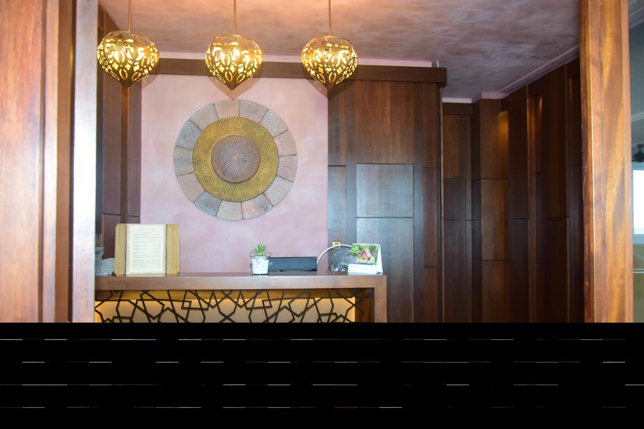 מאהאג'נגה Baobab Tree Hotel & Spa מראה חיצוני תמונה