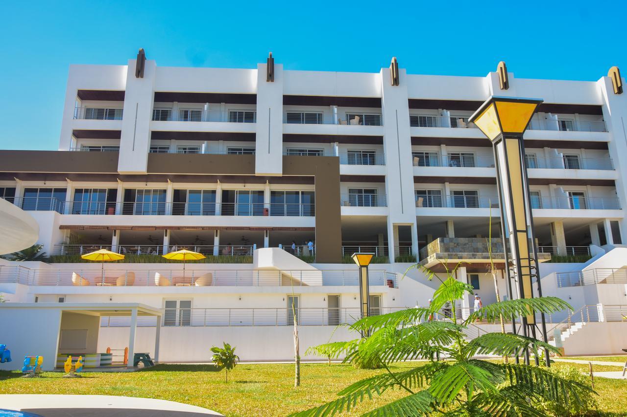 מאהאג'נגה Baobab Tree Hotel & Spa מראה חיצוני תמונה