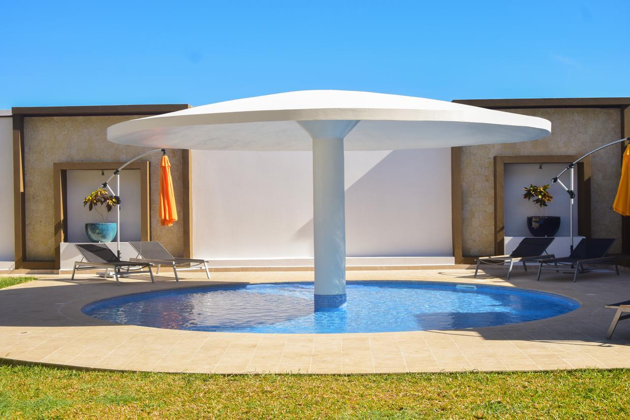 מאהאג'נגה Baobab Tree Hotel & Spa מראה חיצוני תמונה