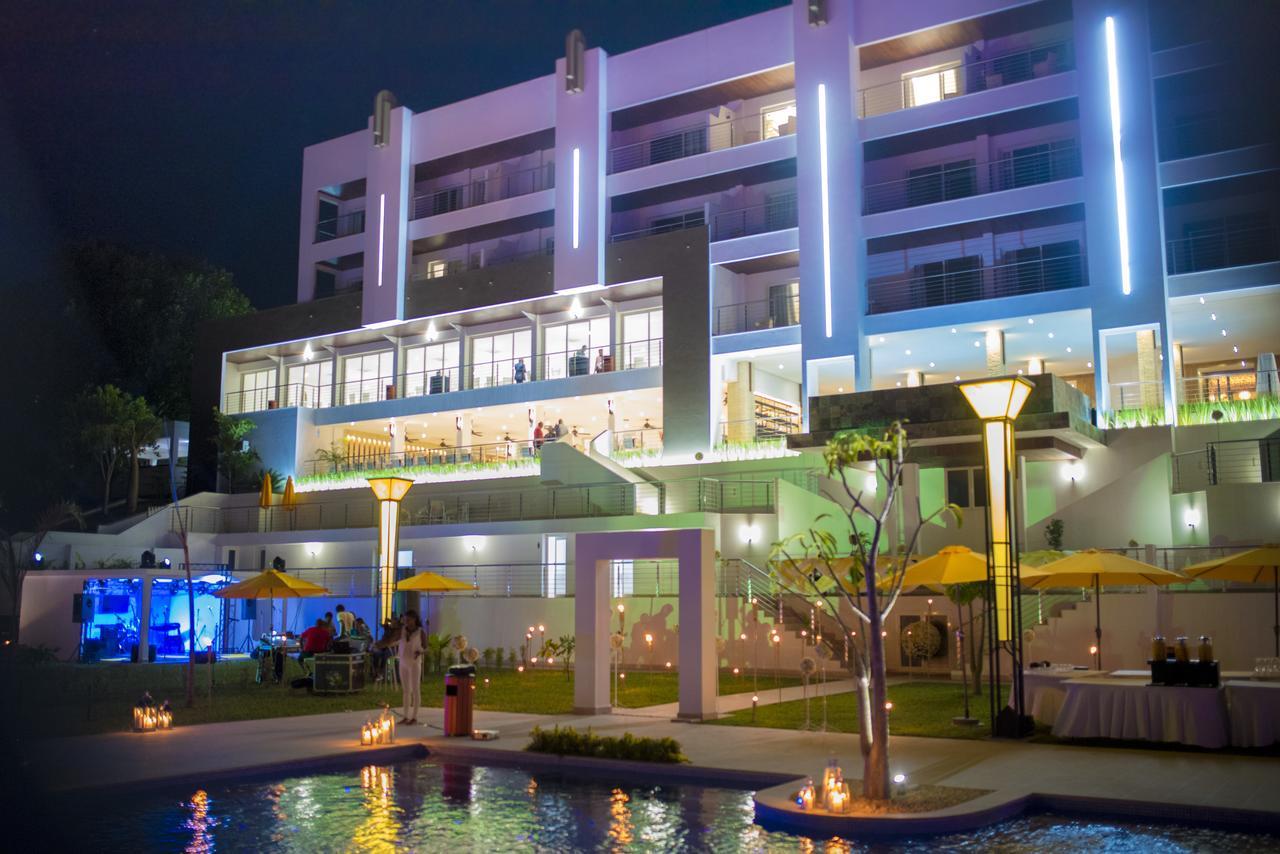 מאהאג'נגה Baobab Tree Hotel & Spa מראה חיצוני תמונה