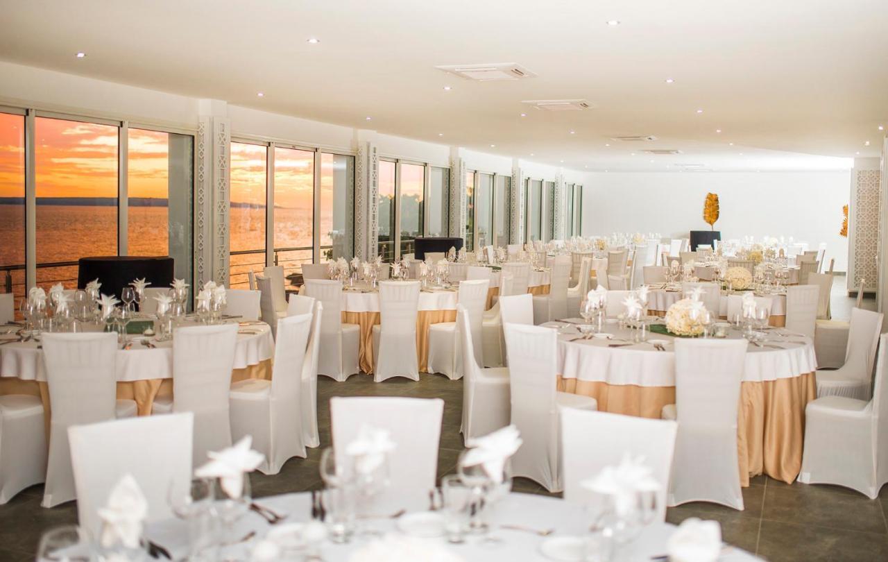 מאהאג'נגה Baobab Tree Hotel & Spa מראה חיצוני תמונה
